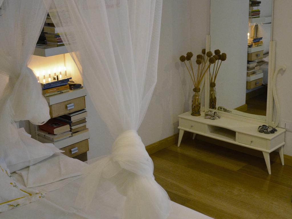 casa green camera letto