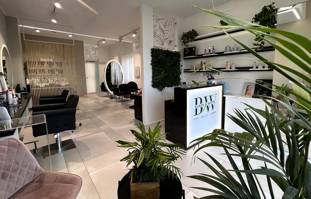 Layout negozio Black and White